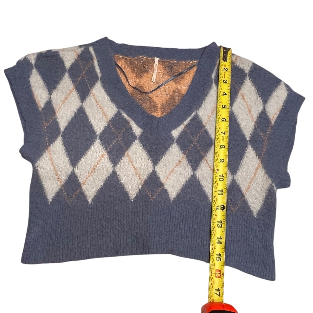 Free People Through The Motions Argyle V-Neck Sweater Vest Blue Fuzzy Cropped XS - Picture 3 of 9